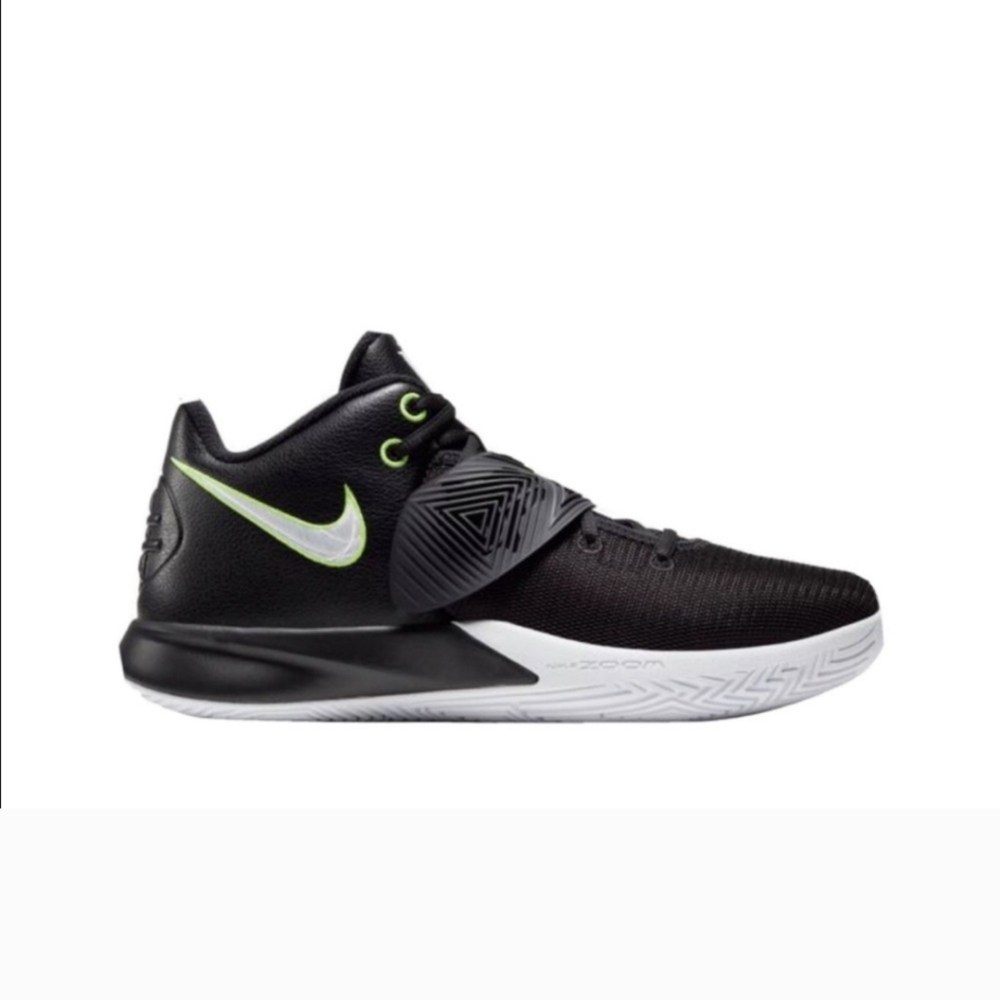 Nike Kyrie Flytrap lll Basketball Sneakers. Size 8.5